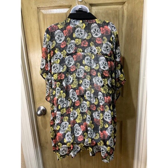 Torrid Women's Mesh Swimsuit Cover Up - Floral Skulls size 5 5X - Picture 2 of 4